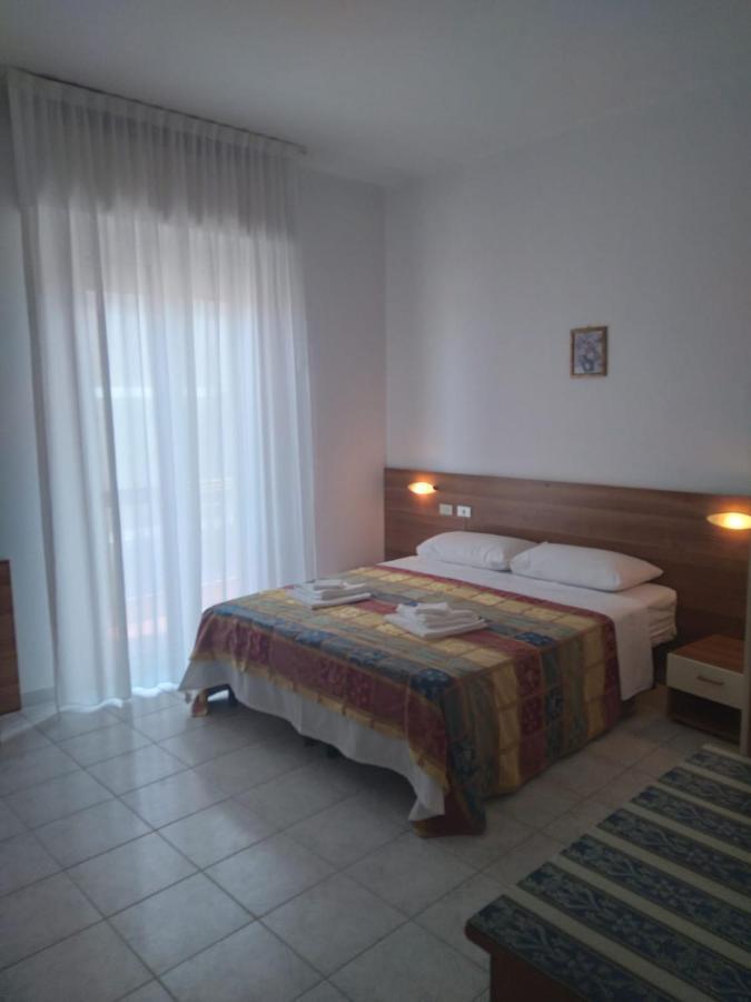 Hotel Acapulco ริมินี ภายนอก รูปภาพ
