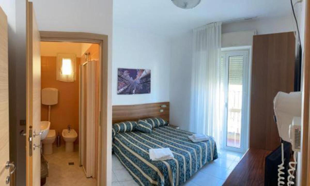 Hotel Acapulco ริมินี ภายนอก รูปภาพ