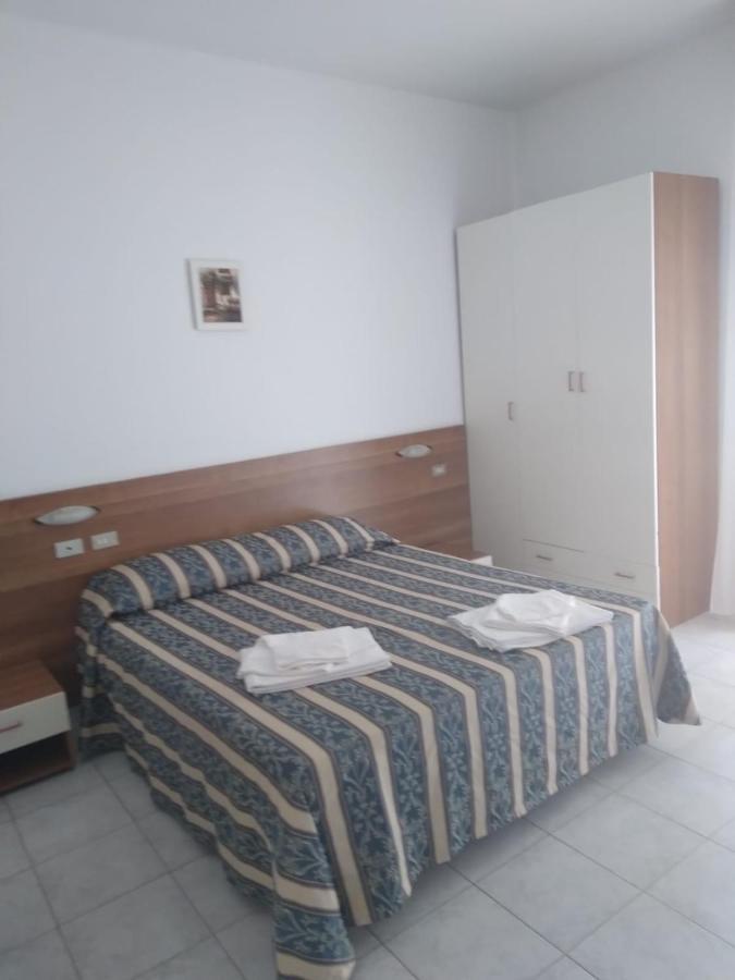 Hotel Acapulco ริมินี ภายนอก รูปภาพ